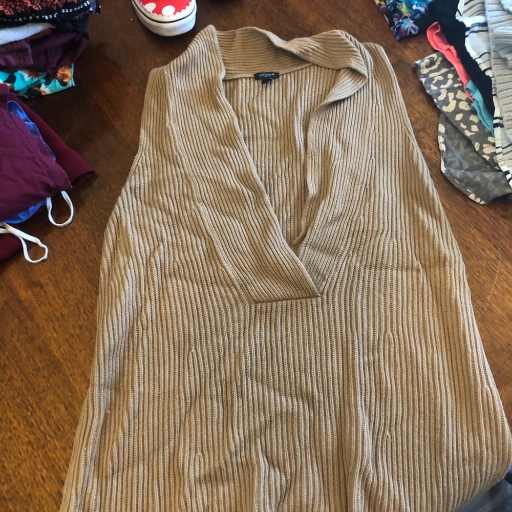 Sleeveless sweater tunic